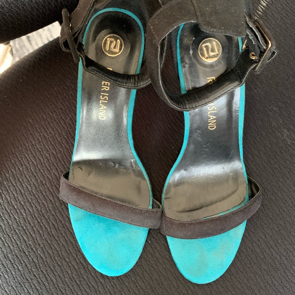 Black heeled sandals